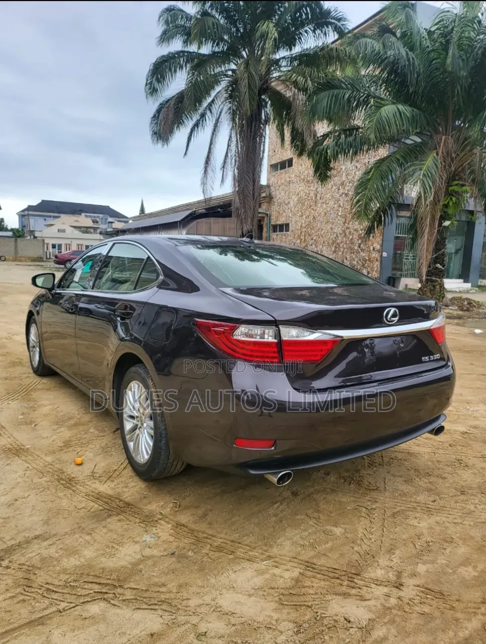 Lexus ES 2014 Brown