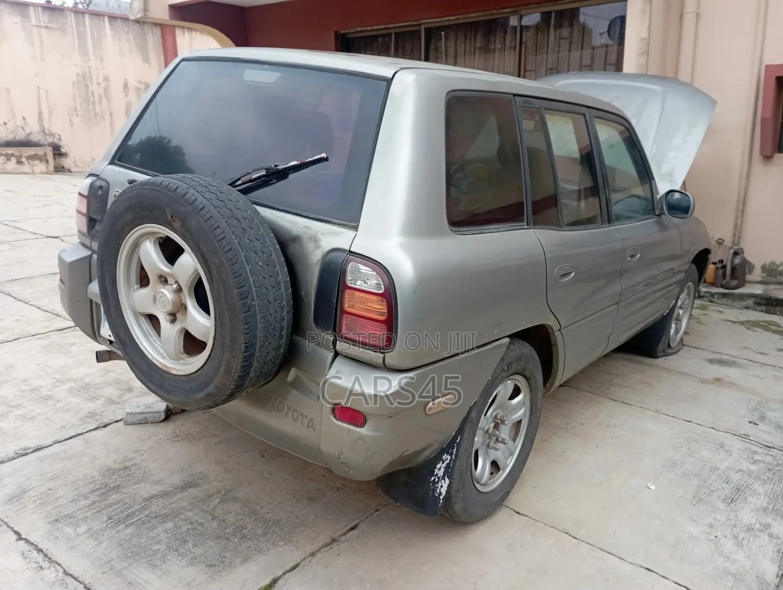 Toyota RAV4 1999 Gray