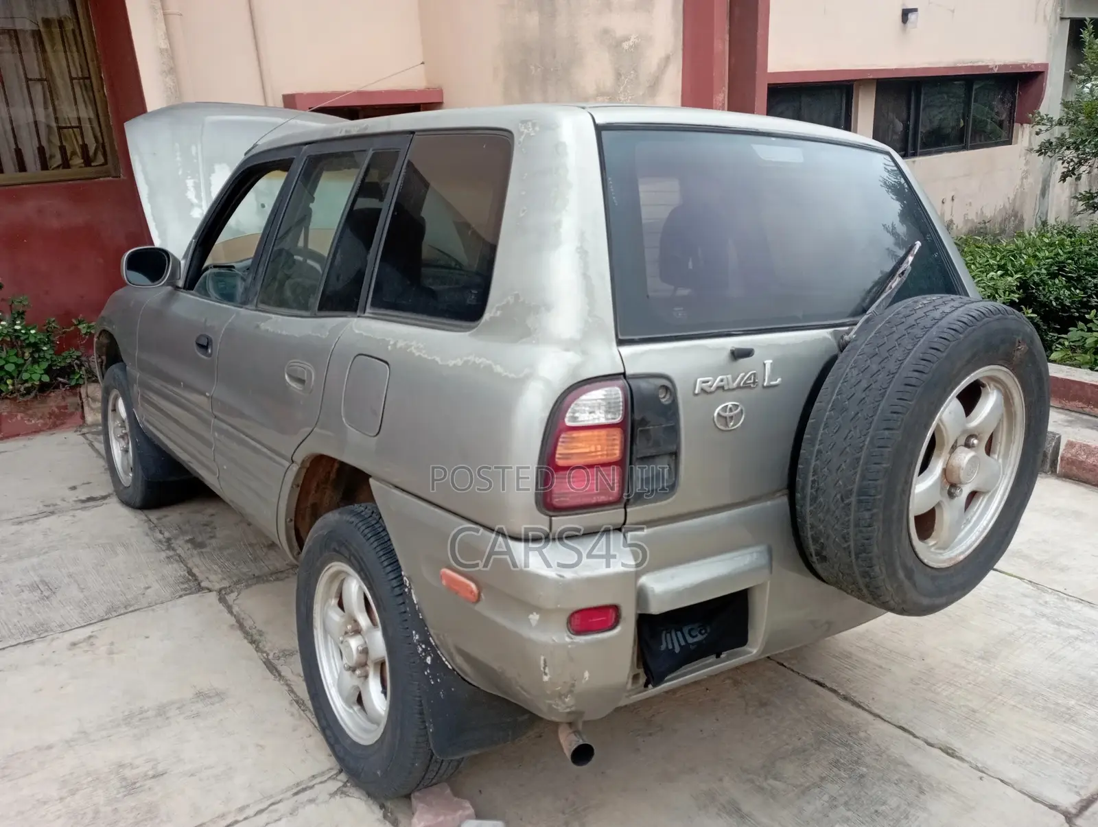 Toyota RAV4 1999 Gray