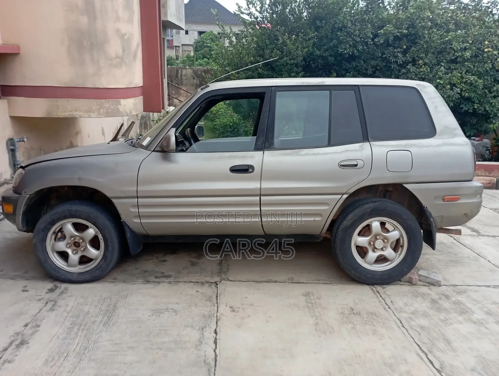 Toyota RAV4 1999 Gray