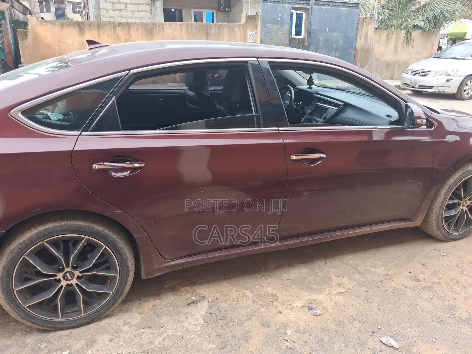 Toyota Avalon 2013 Brown
