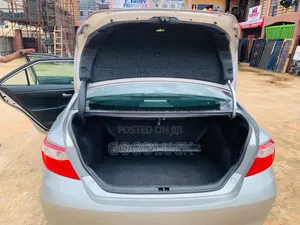 Toyota Camry 2015 Silver