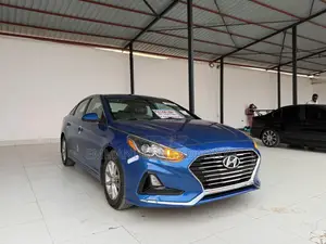 Hyundai Sonata SE 2018 Blue