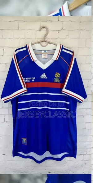 France Retro Football Jersey – Classic Vintage Soccer Shirt