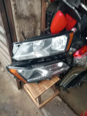 Head Light Passat SE 2016