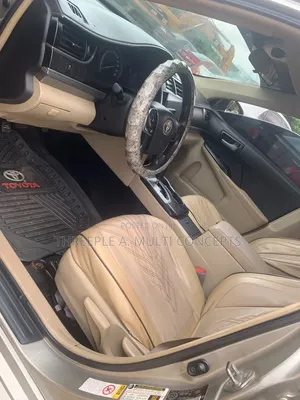 Toyota Camry 2014 Gold