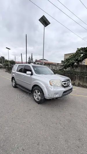 Honda Pilot 2010 Silver