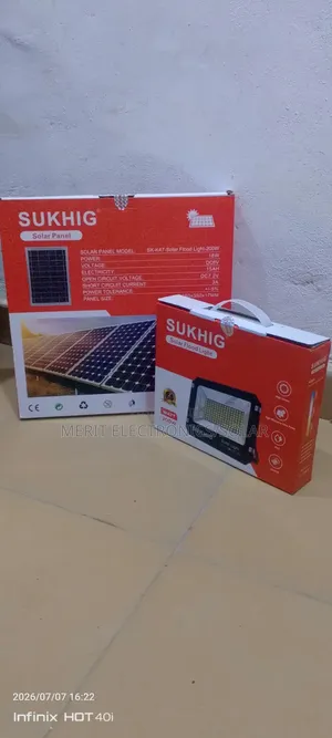 200w Sukhig Solar Flood Light