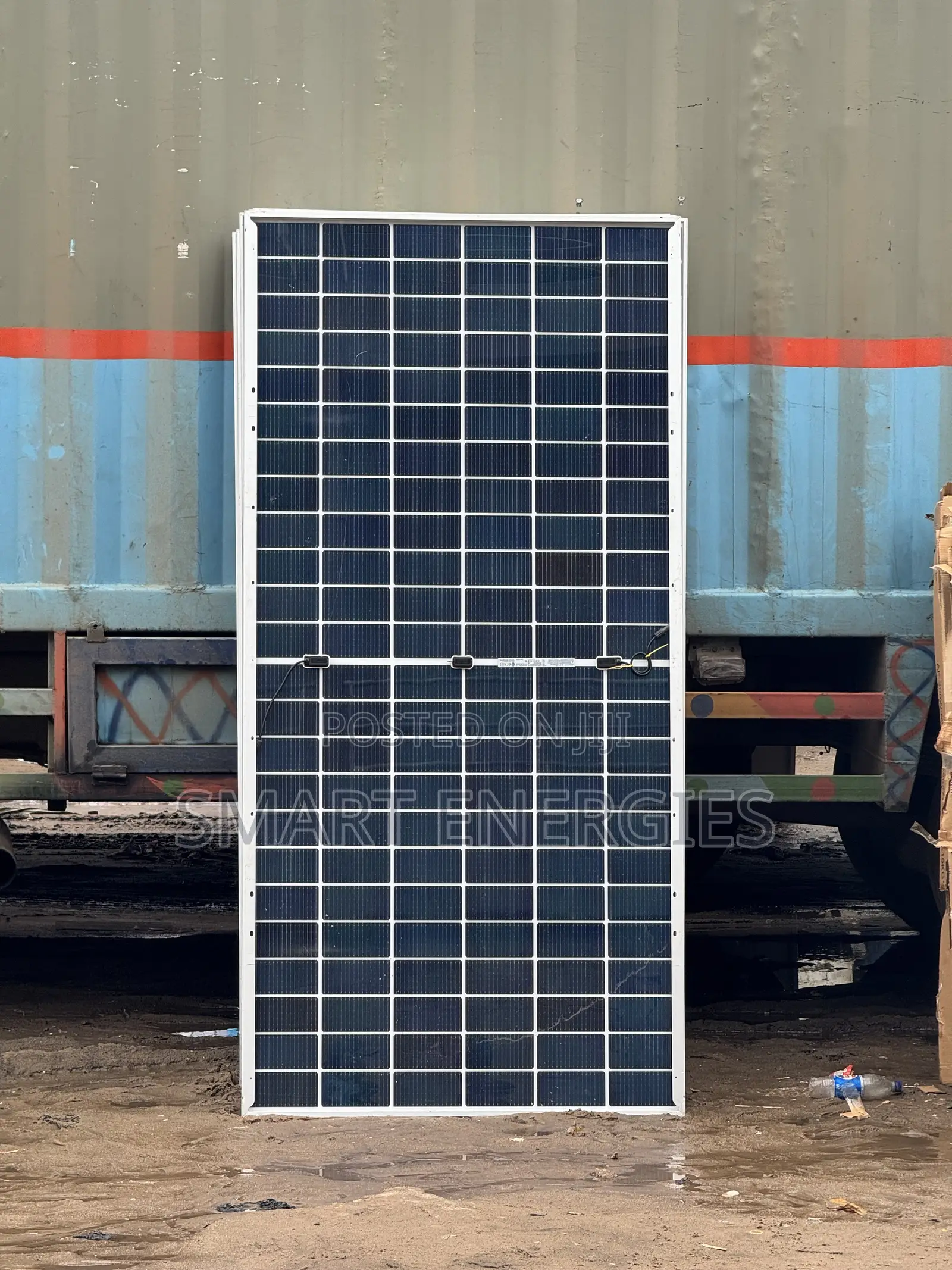 650watts Jinko Bifacial Halfcut Panel