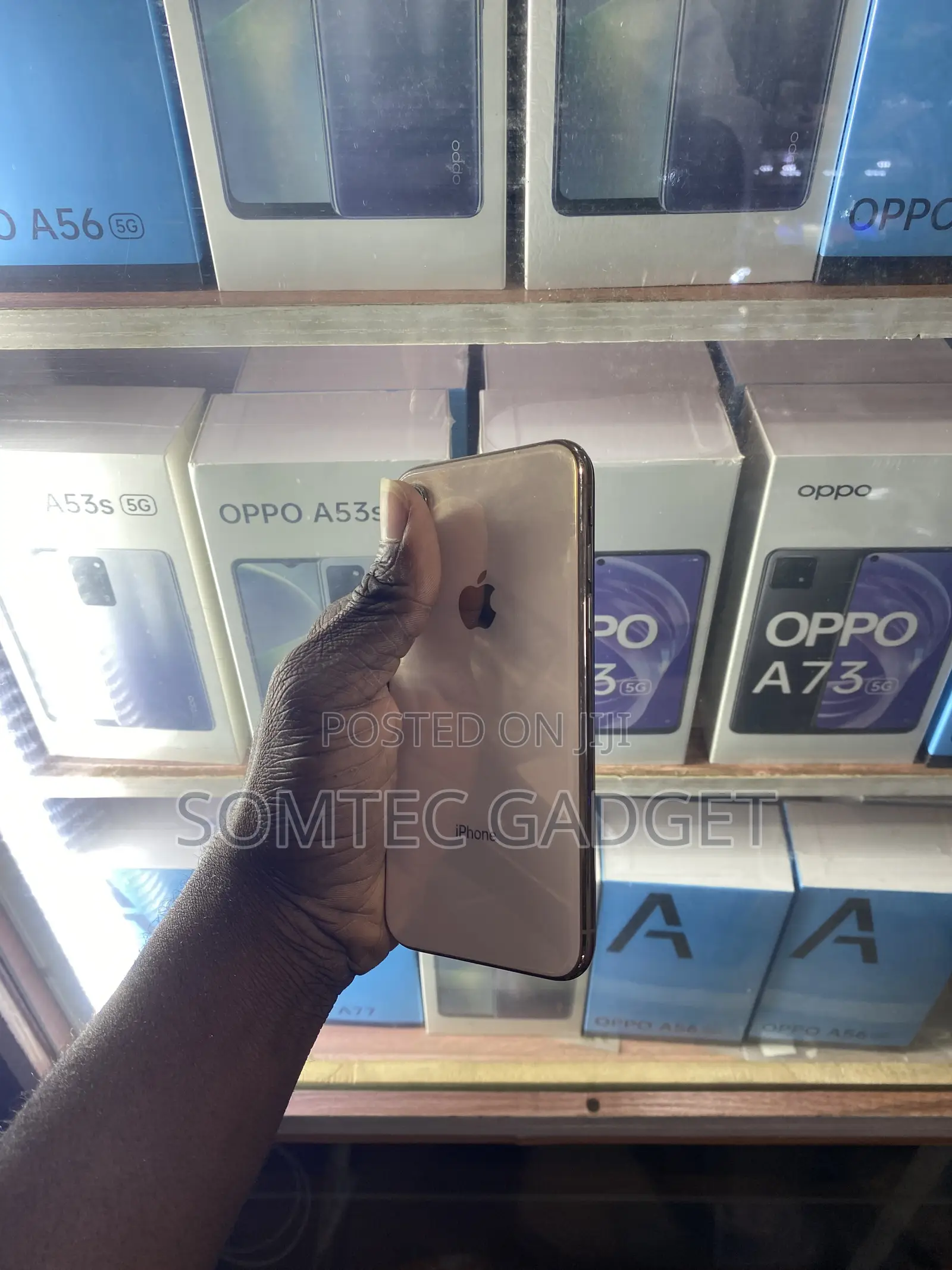 Apple iPhone X 64 GB Gold