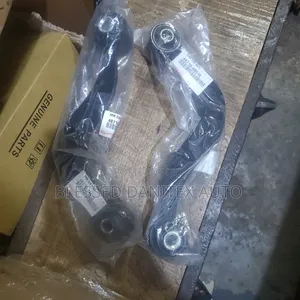 Back Arm of Toyota Highlander 2014 to 2018 and Rx350 2010 to 2018