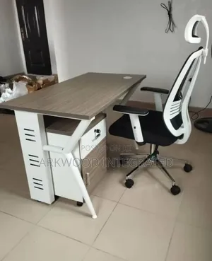 Iron Leg Office Table With Mobile Drawer 1.2mitre