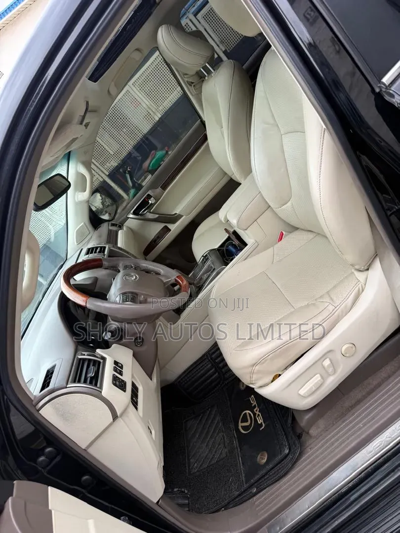 Lexus GX 2012 Black