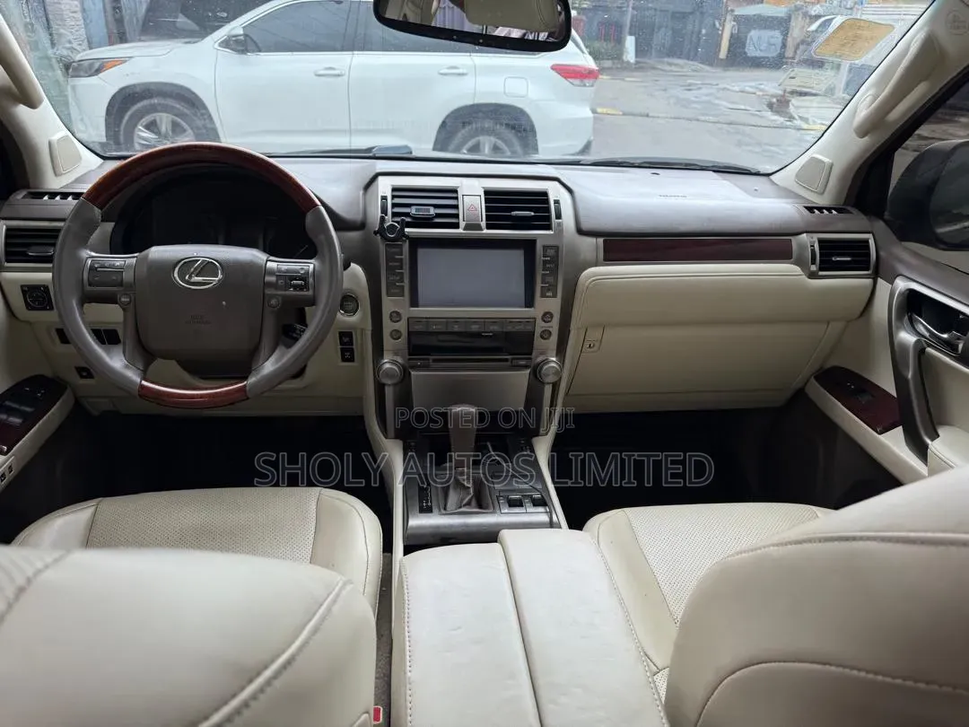 Lexus GX 2012 Black