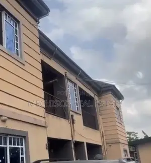 2bdrm Block of Flats in Rumuigbo for rent