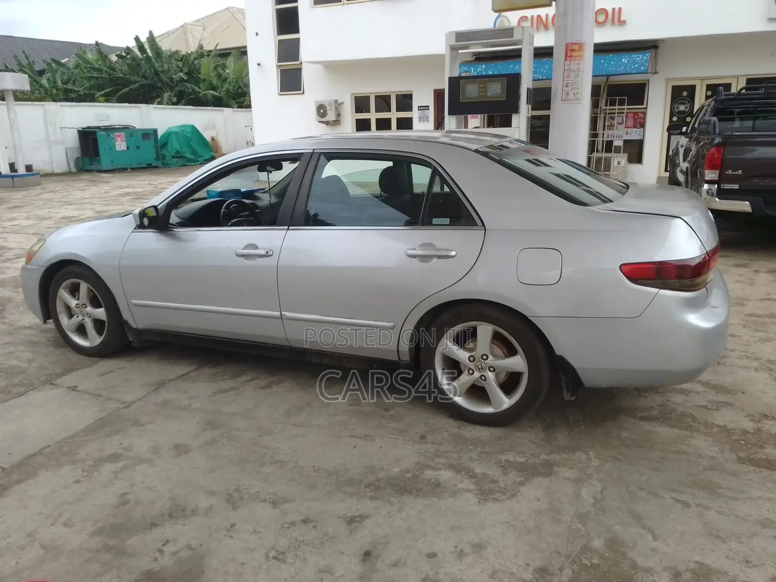 Honda Accord 2004 Silver