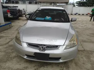 Honda Accord 2004 Silver