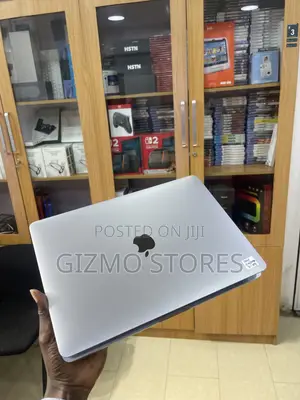 Laptop Apple MacBook Pro 2018 16GB Intel Core i5 SSD 512GB