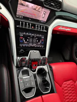 Lamborghini Urus Base 2019 White