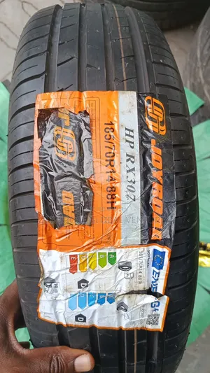 37*12-50r20 Tyre for Tundra, F-150, Tacoma