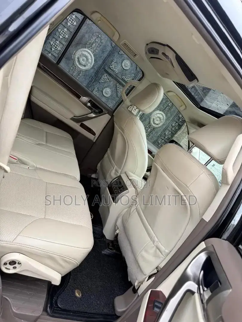 Lexus GX 2012 Black