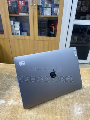 Laptop Apple MacBook Pro 2018 8GB Intel Core i7 SSD 512GB