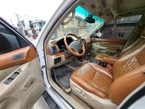 Lexus GX 470 Sport Utility 2006 White