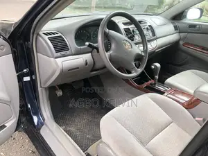 Toyota Camry 2005 Blue