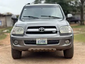 Toyota Sequoia Limited 4dr SUV (4.7L 8cyl 5A) 2005 Gray