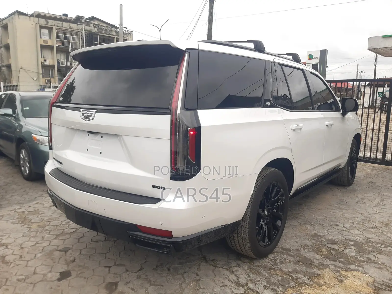 Cadillac Escalade 2024 White