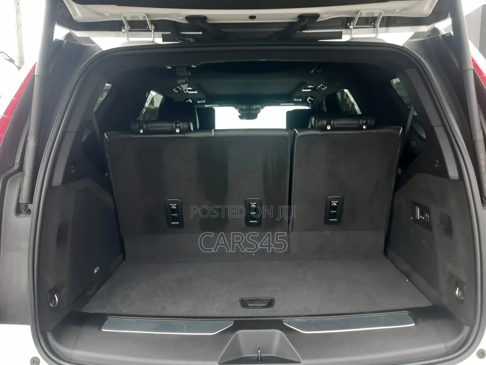 Cadillac Escalade 2024 White