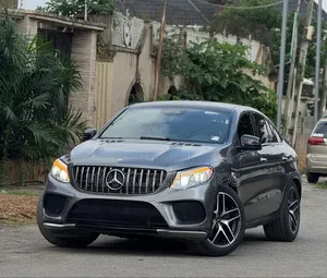 Mercedes-Benz GLE-Class 2016 Gray