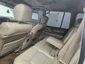 Lexus LX 470 AWD 2003 White