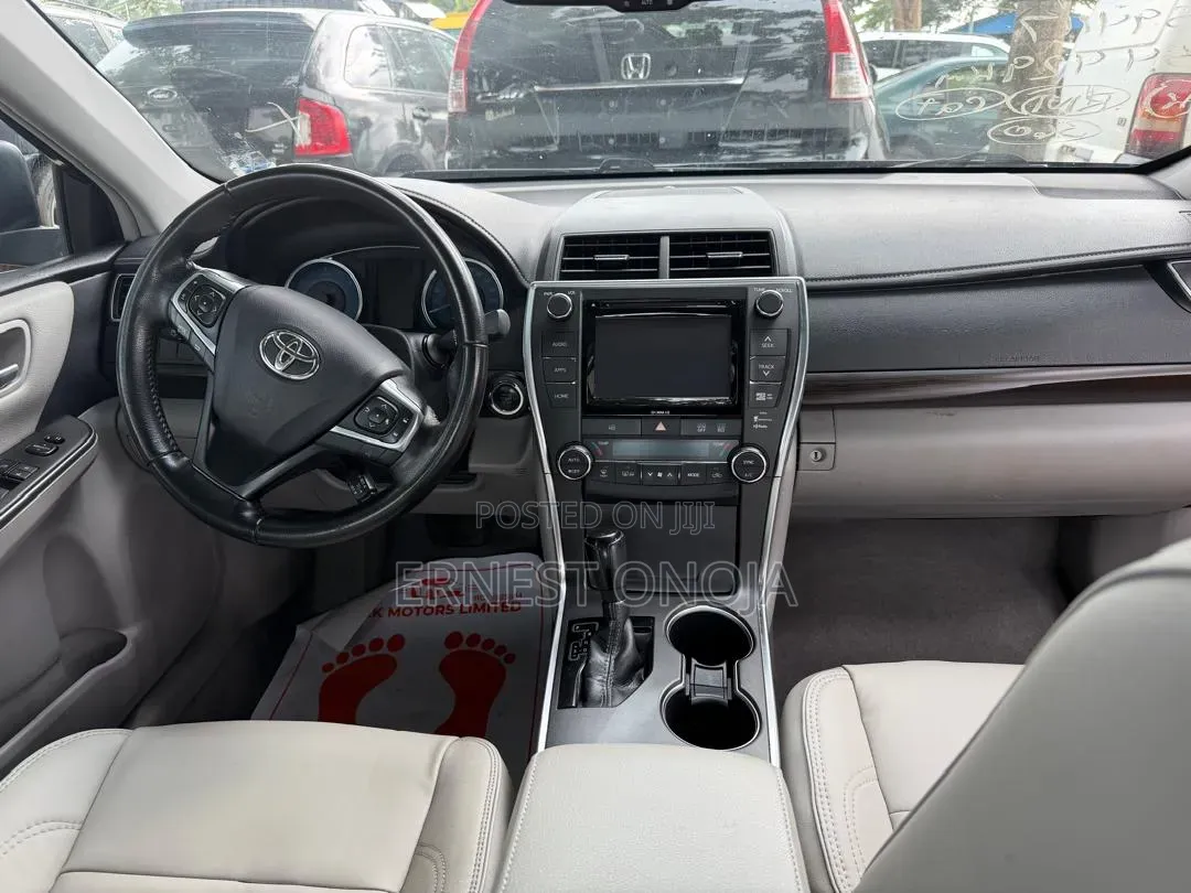 Toyota Camry 2016 Black
