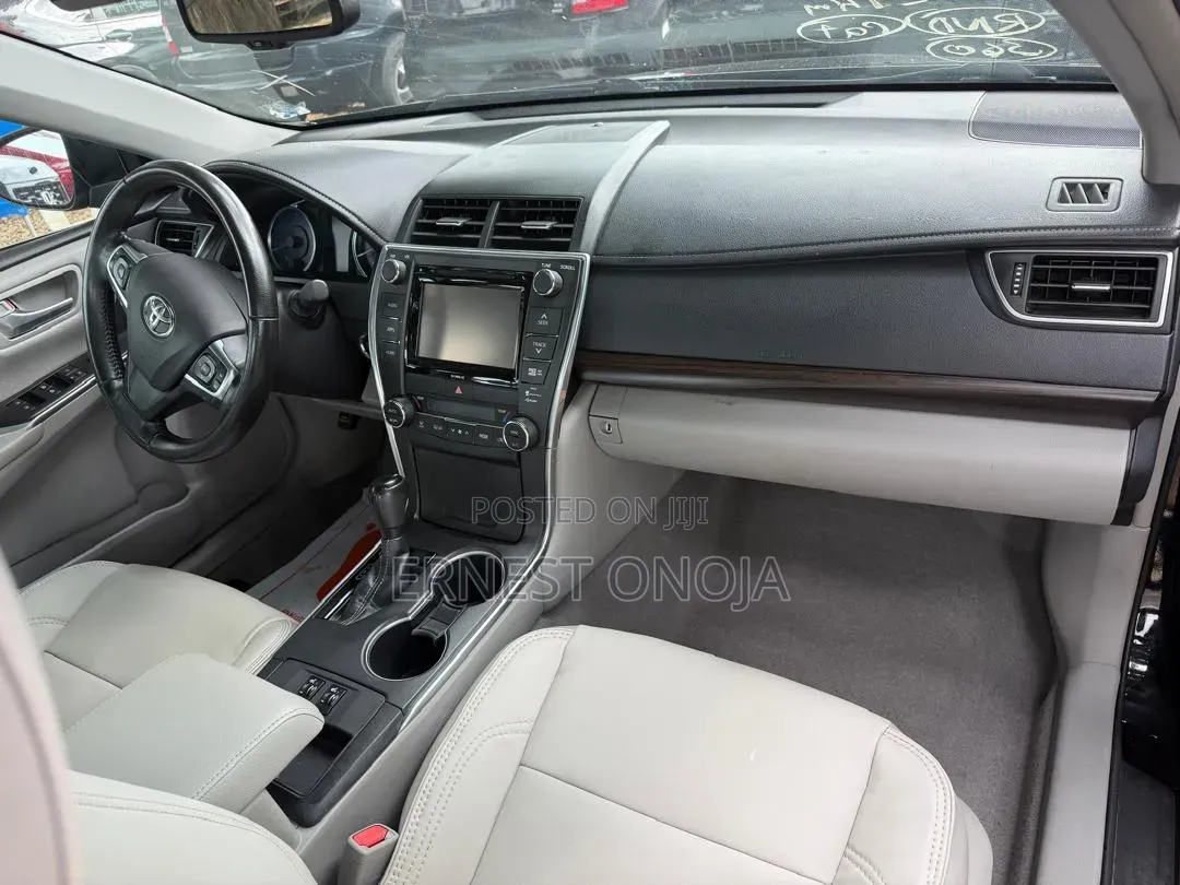 Toyota Camry 2016 Black