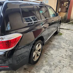 Toyota Highlander 2013 Black