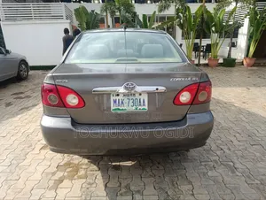 Toyota Corolla 2005 Gray