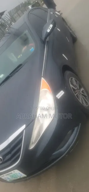 Hyundai Sonata 2011 Black