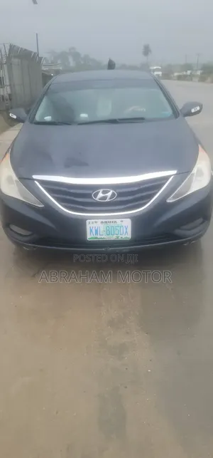 Hyundai Sonata 2011 Black