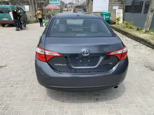 Toyota Corolla LE ECO Premium (1.8L 4cyl CVT) 2016 Gray