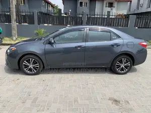 Toyota Corolla LE ECO Premium (1.8L 4cyl CVT) 2016 Gray