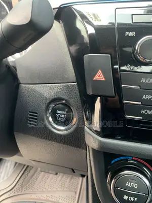 Toyota Corolla LE ECO Premium (1.8L 4cyl CVT) 2016 Gray