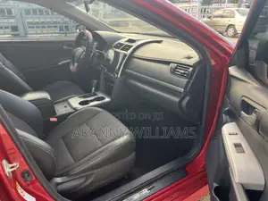 Toyota Camry SE 4dr Sedan (2.5L 4cyl 6A) 2014 Red