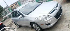 Hyundai Elantra 2011 Silver