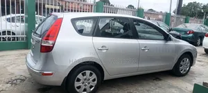 Hyundai Elantra 2011 Silver