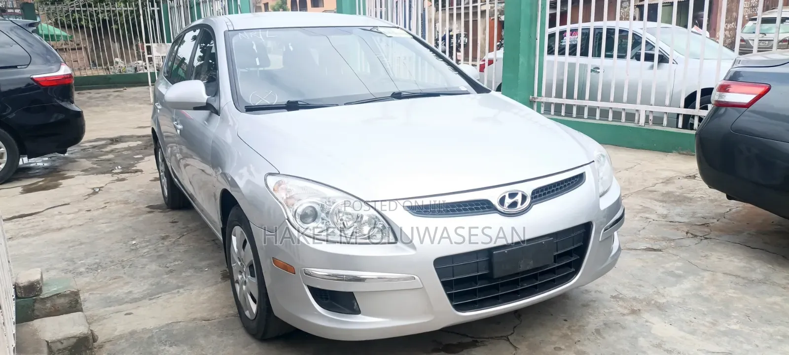 Hyundai Elantra 2011 Silver