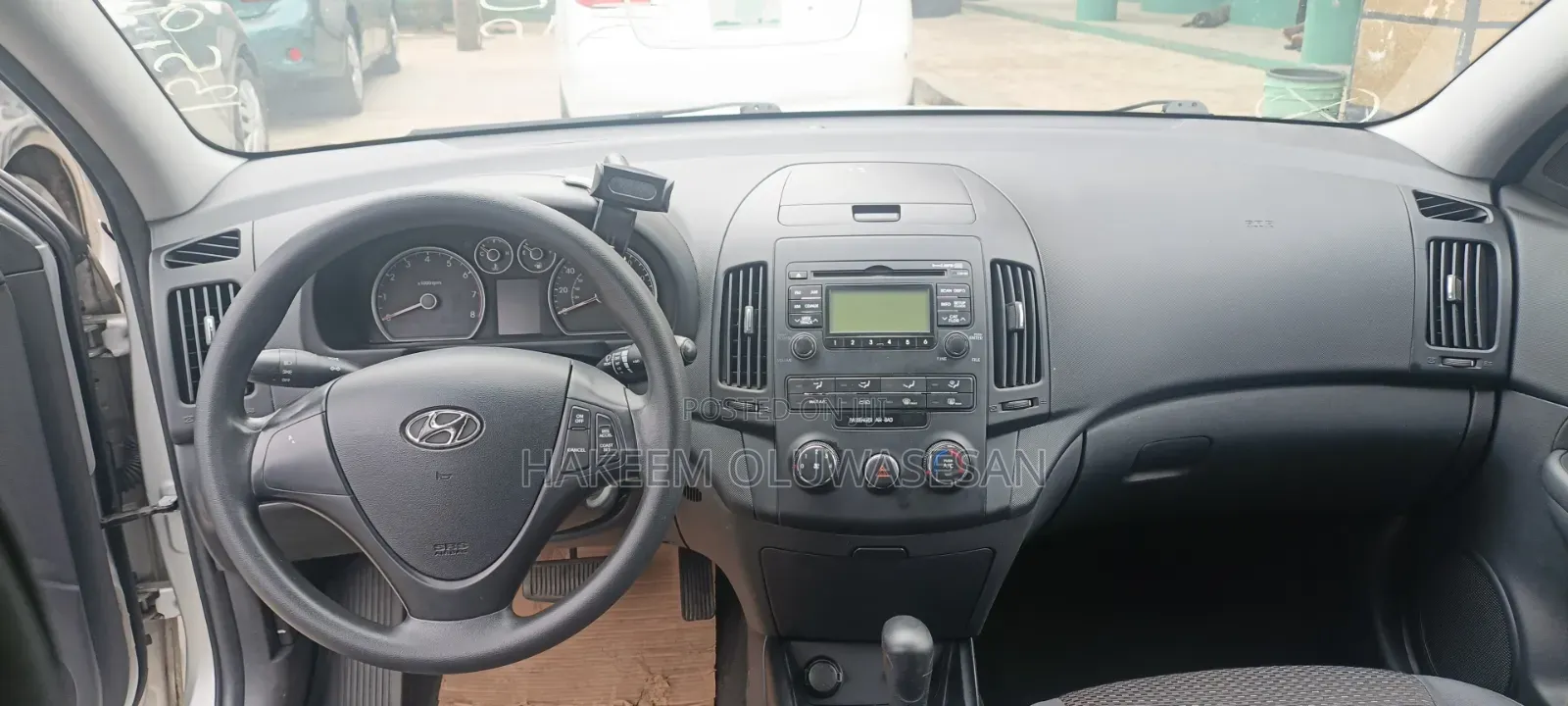 Hyundai Elantra 2011 Silver