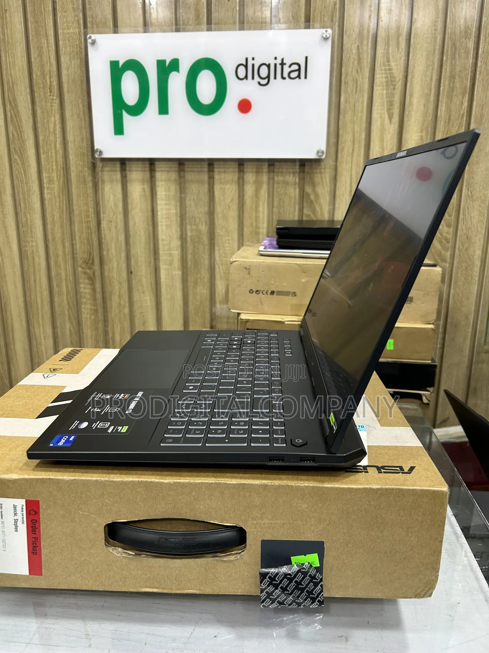 Laptop Asus TUF Gaming F16 32GB Intel Core i7 SSD 1T