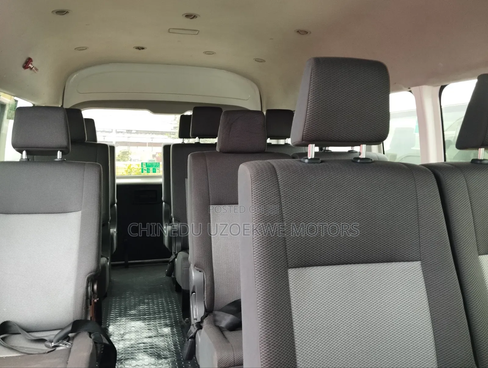 Toyota HiAce 2022 White