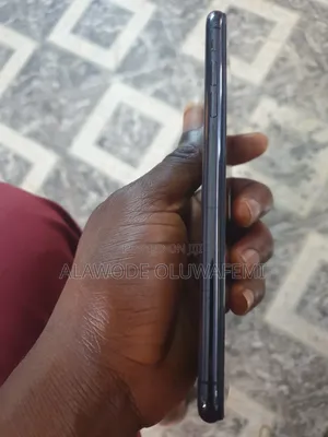 Apple iPhone XS Max 64 GB Black